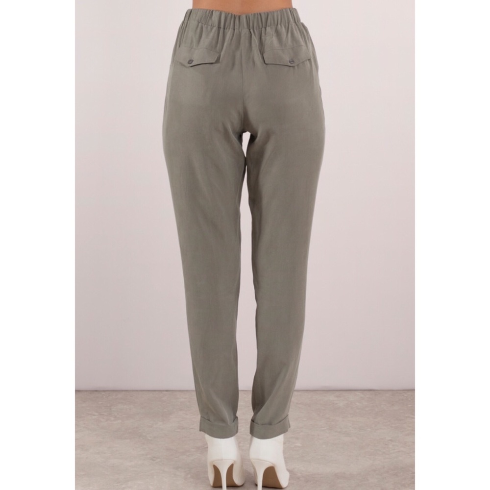 ❌SOLD❌ Ava Olive Jogger - Picture 4 of 5